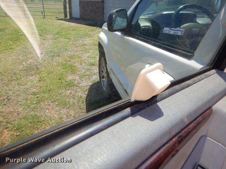 image for item EI9015 2003 Jeep Grand Cherokee SUV