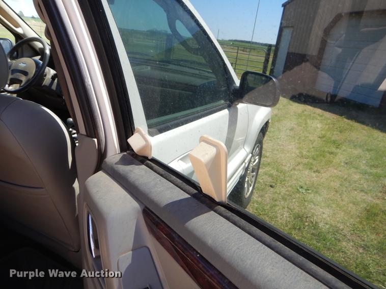 image for item EI9015 2003 Jeep Grand Cherokee SUV