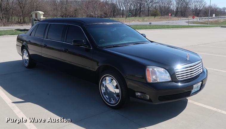 image for item EL9294 2005 Cadillac Krystal Koach limousine