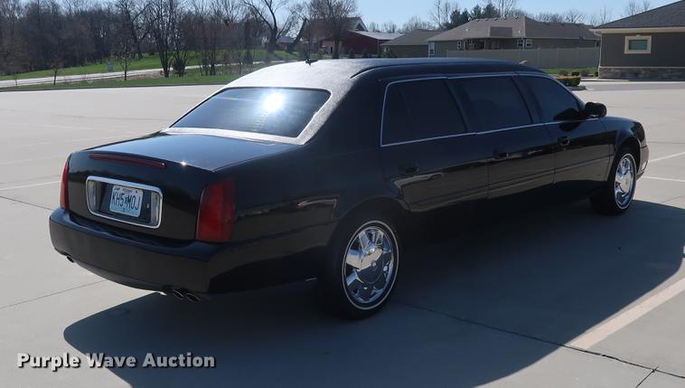image for item EL9294 2005 Cadillac Krystal Koach limousine