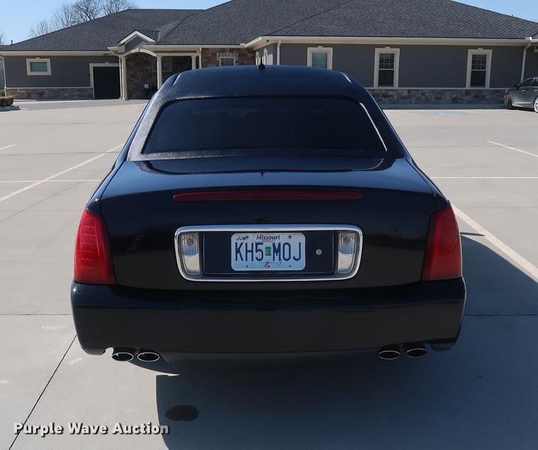 image for item EL9294 2005 Cadillac Krystal Koach limousine