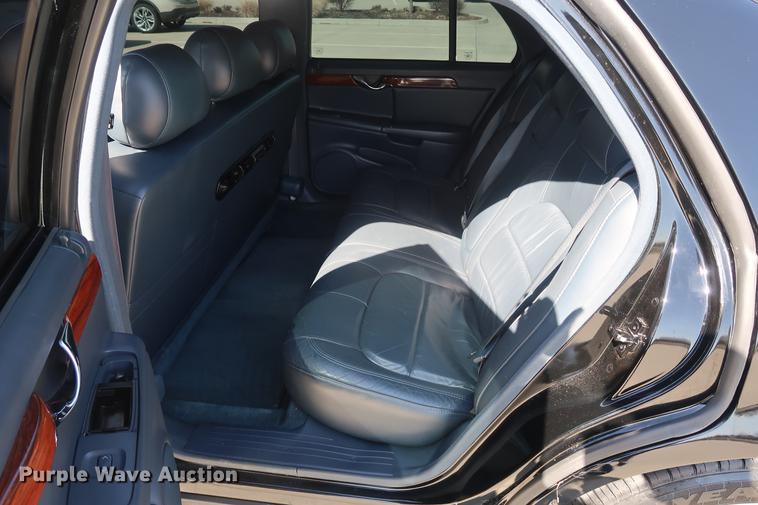 image for item EL9294 2005 Cadillac Krystal Koach limousine