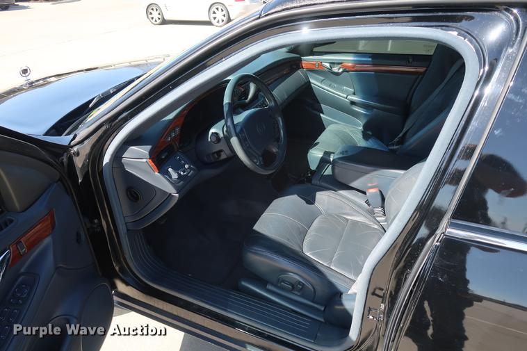 image for item EL9294 2005 Cadillac Krystal Koach limousine