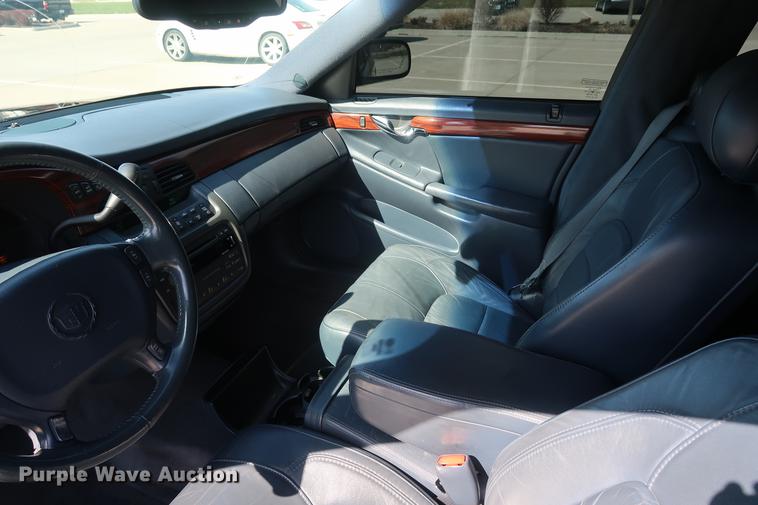 image for item EL9294 2005 Cadillac Krystal Koach limousine