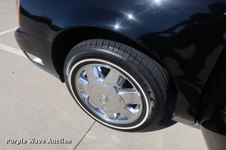 image for item EL9294 2005 Cadillac Krystal Koach limousine