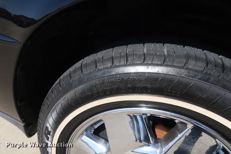 image for item EL9294 2005 Cadillac Krystal Koach limousine