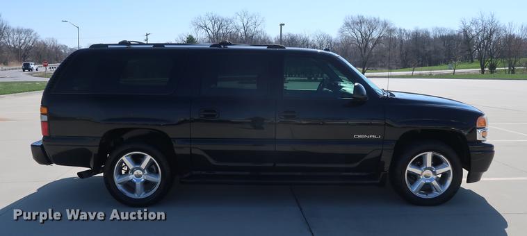 image for item EL9298 2005 GMC Yukon Denali SUV