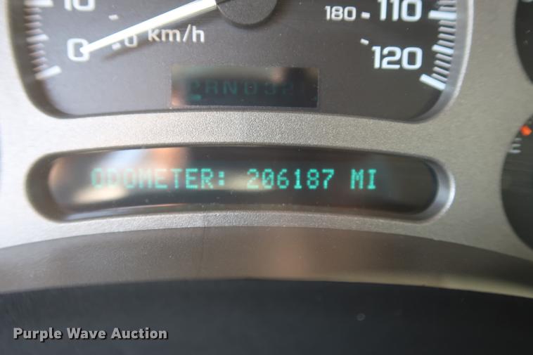 image for item EL9298 2005 GMC Yukon Denali SUV