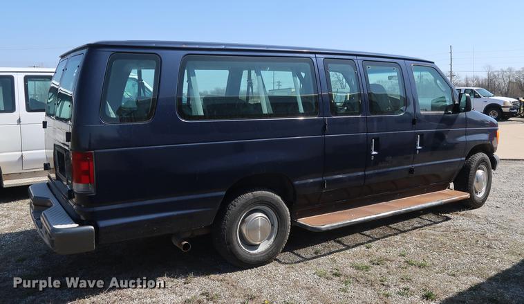 image for item EP9303 2003 Ford E350 Extended van