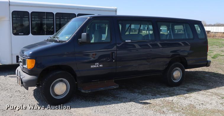 image for item EP9303 2003 Ford E350 Extended van