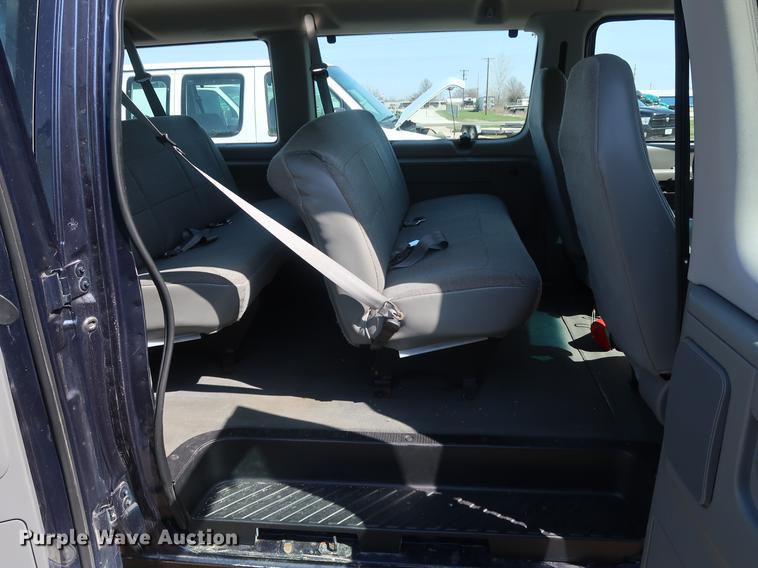 image for item EP9303 2003 Ford E350 Extended van