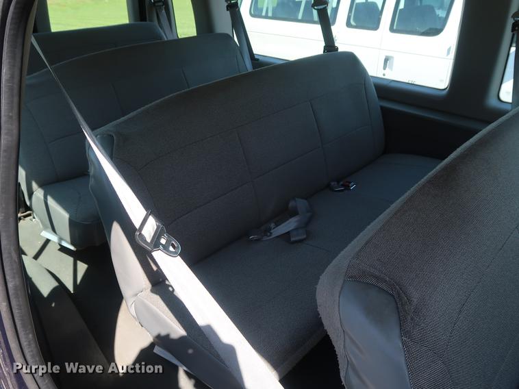 image for item EP9303 2003 Ford E350 Extended van