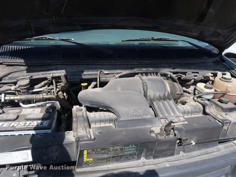 image for item EP9303 2003 Ford E350 Extended van