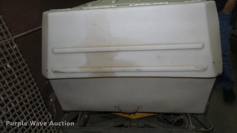 image for item EX9144 Walker MTGHS ZTR lawn mower