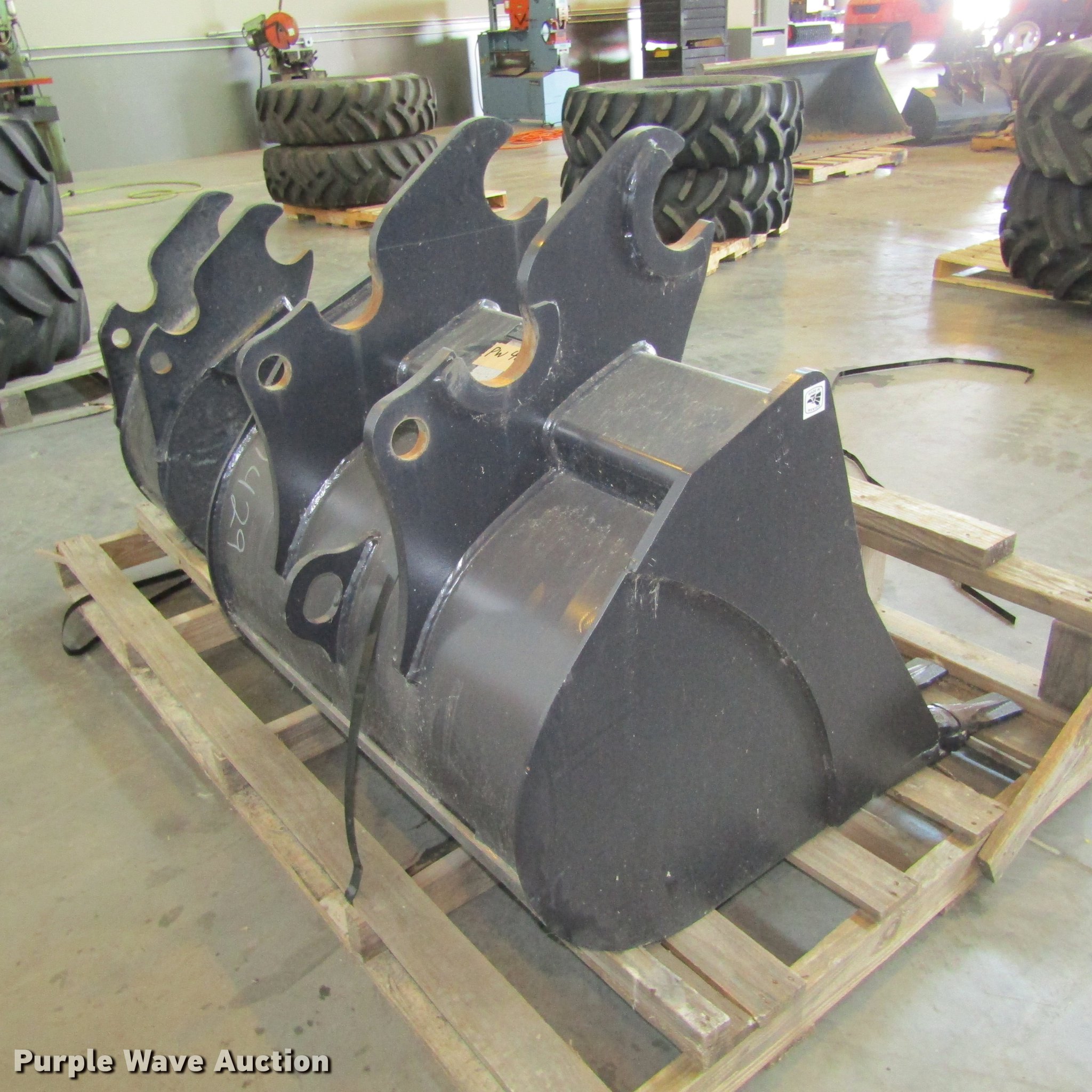 Kubota KX080 trenching bucket in Grapevine, TX Item EB9564 sold