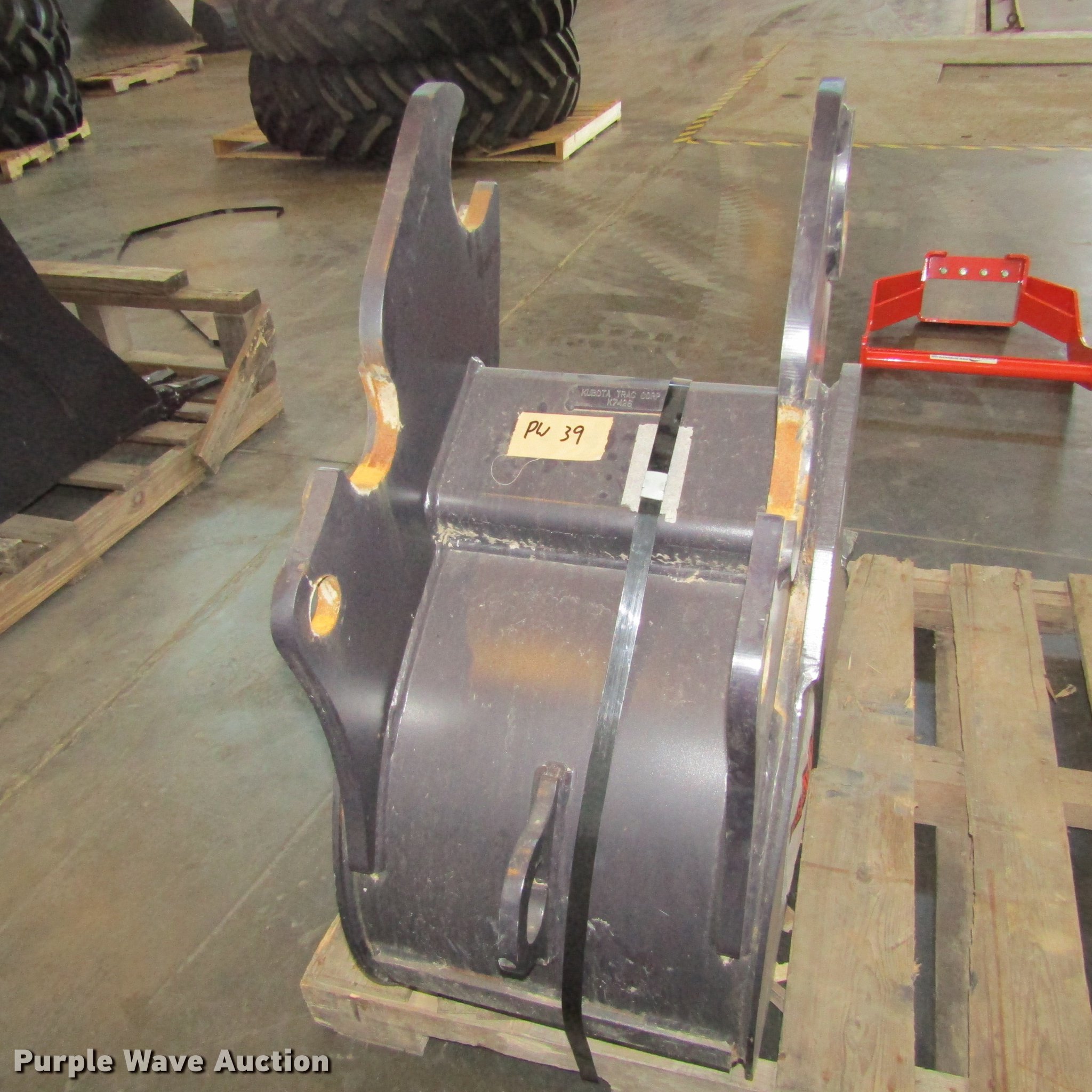 Kubota KX080 trenching bucket in Grapevine, TX Item EB9565 sold