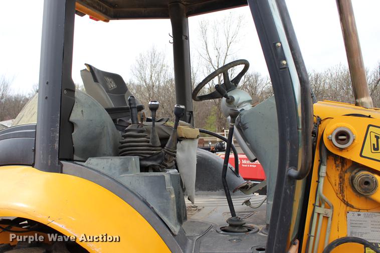 image for item BE9355 JCB 214 backhoe
