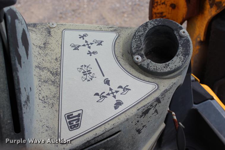 image for item BE9355 JCB 214 backhoe