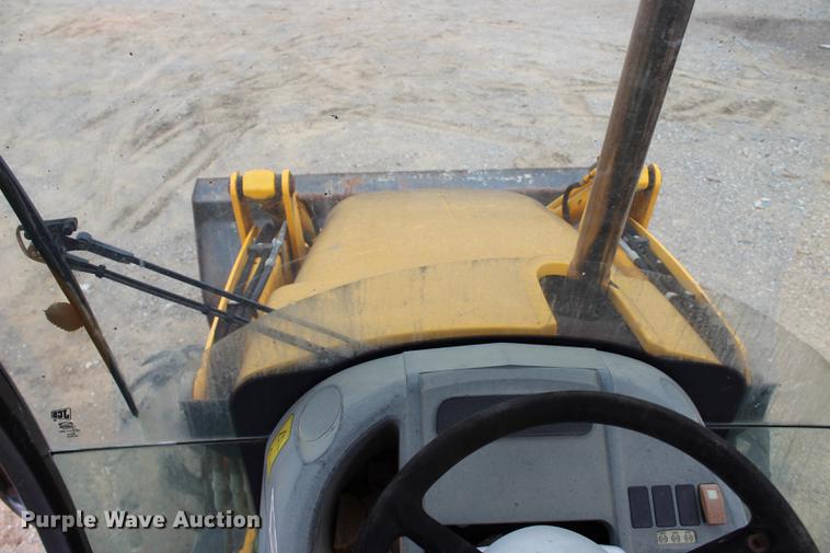 image for item BE9355 JCB 214 backhoe