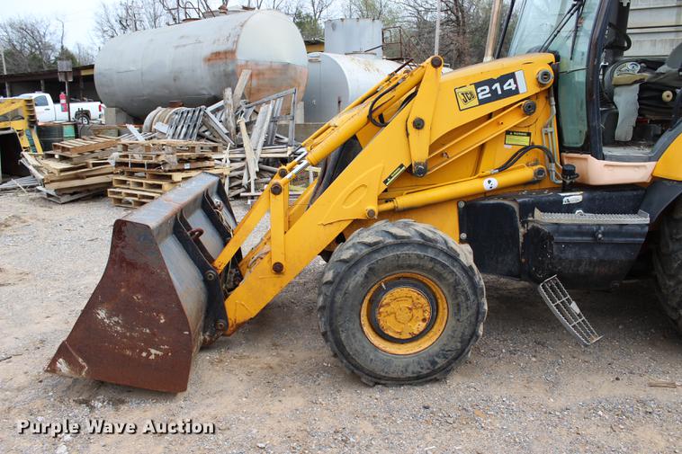 image for item BE9355 JCB 214 backhoe