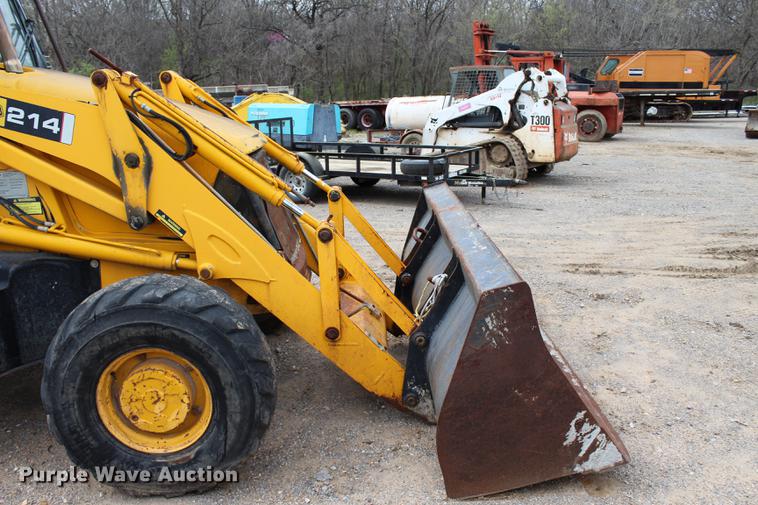 image for item BE9355 JCB 214 backhoe
