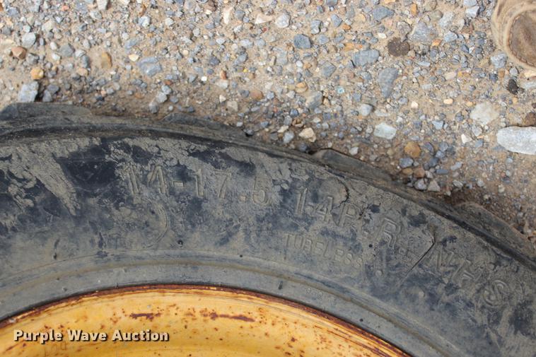 image for item BE9355 JCB 214 backhoe