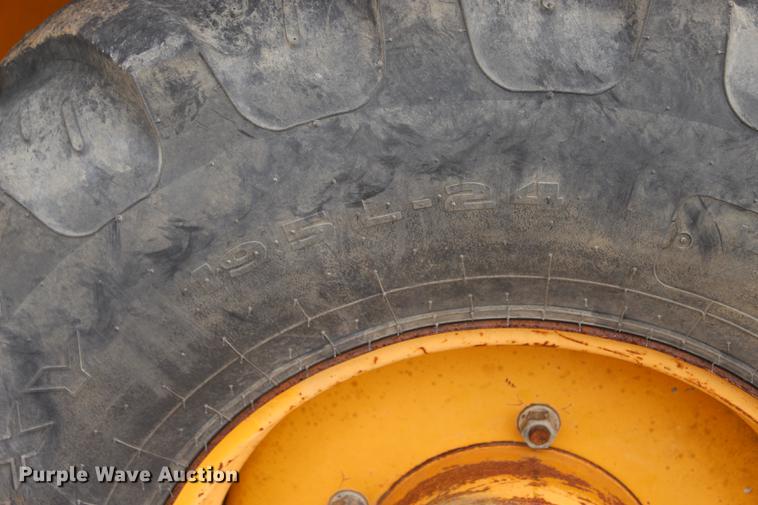 image for item BE9355 JCB 214 backhoe