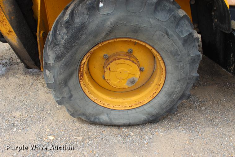 image for item BE9355 JCB 214 backhoe