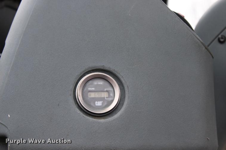 image for item BE9356 2005 Caterpillar 420D backhoe