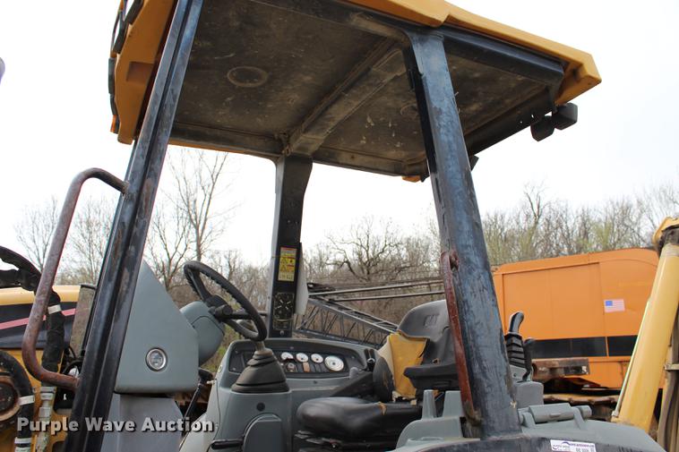 image for item BE9356 2005 Caterpillar 420D backhoe