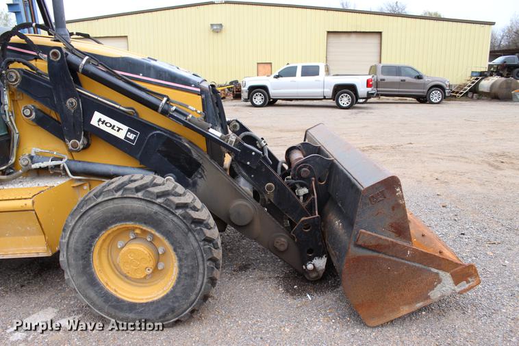 image for item BE9356 2005 Caterpillar 420D backhoe
