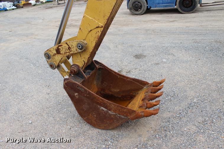 image for item BE9356 2005 Caterpillar 420D backhoe