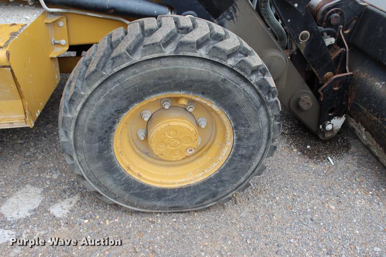 image for item BE9356 2005 Caterpillar 420D backhoe