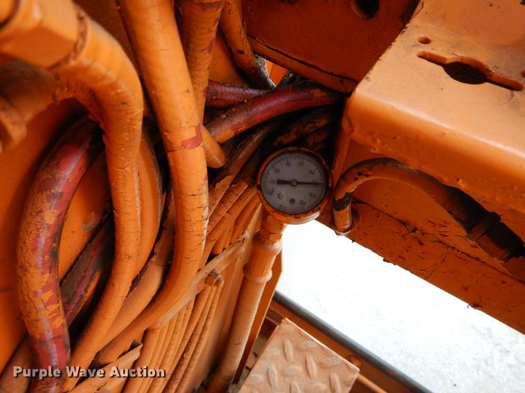 image for item BE9357 1977 American 7250 crane