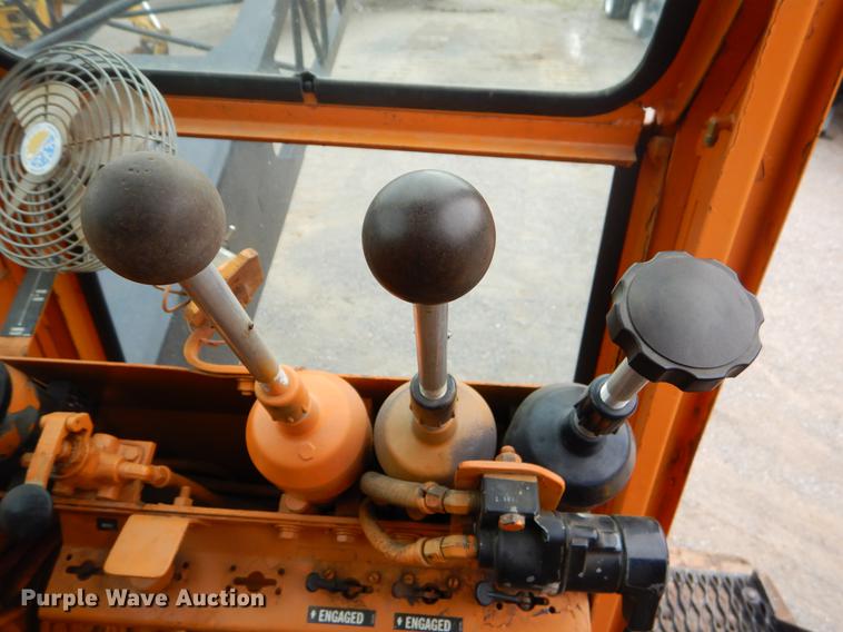 image for item BE9357 1977 American 7250 crane