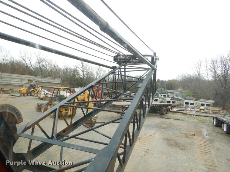 image for item BE9357 1977 American 7250 crane