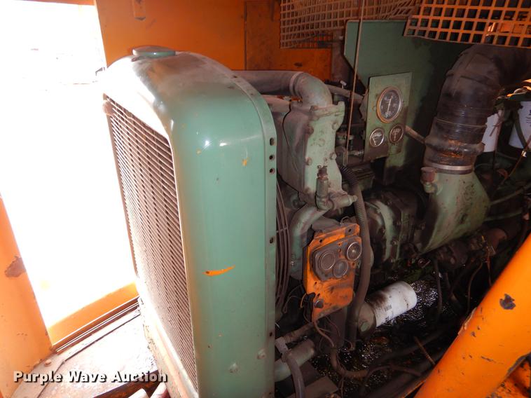 image for item BE9357 1977 American 7250 crane