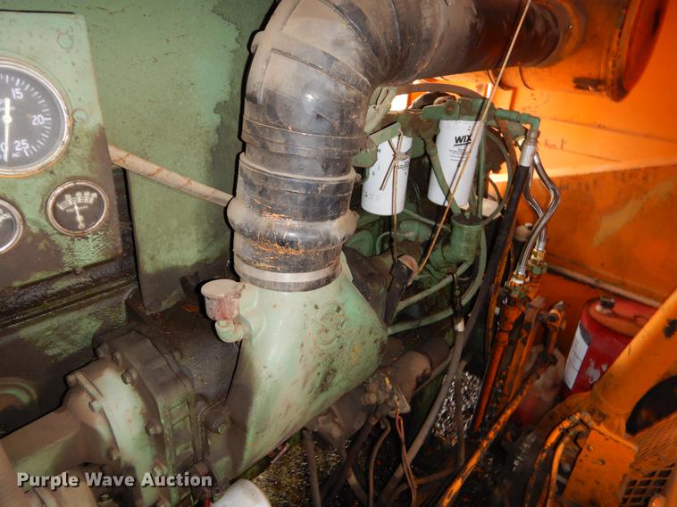 image for item BE9357 1977 American 7250 crane