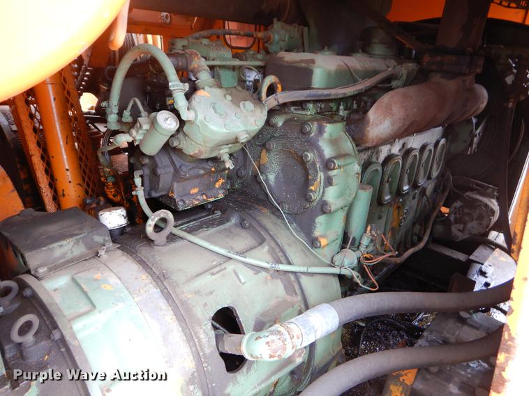 image for item BE9357 1977 American 7250 crane