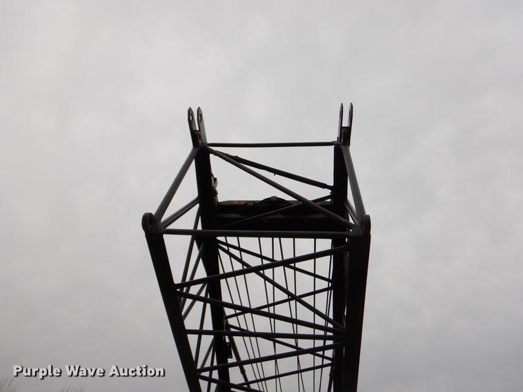 image for item BE9357 1977 American 7250 crane