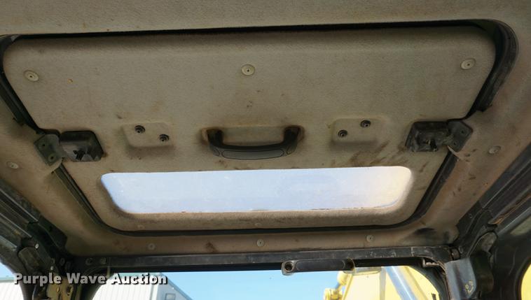 image for item DA1253 2003 Komatsu PC200LC-7L excavator