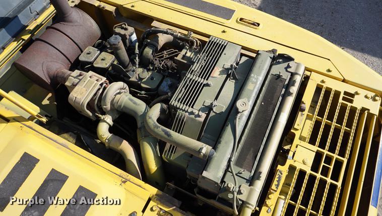 image for item DA1253 2003 Komatsu PC200LC-7L excavator