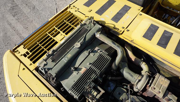 image for item DA1253 2003 Komatsu PC200LC-7L excavator