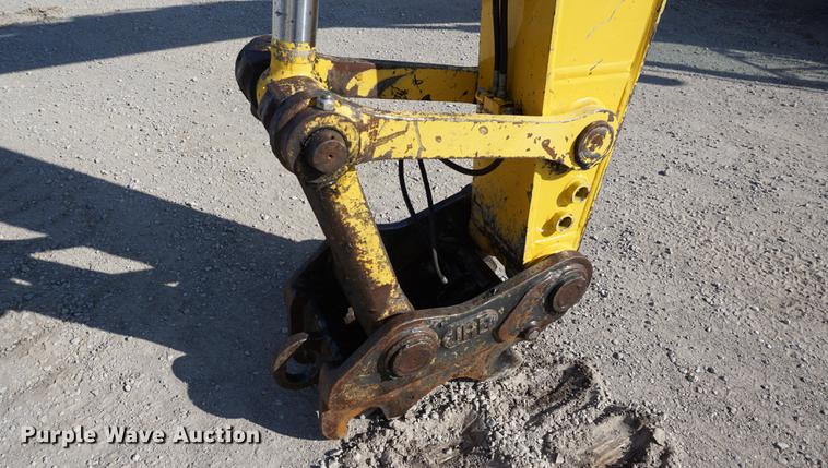 image for item DA1253 2003 Komatsu PC200LC-7L excavator