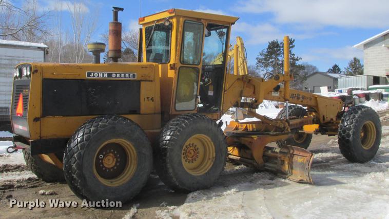 image for item DA8251 John Deere 770A motor grader