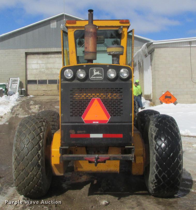 image for item DA8251 John Deere 770A motor grader