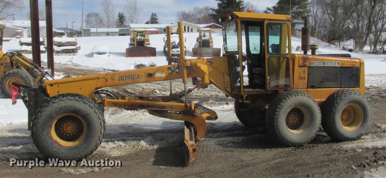 image for item DA8251 John Deere 770A motor grader