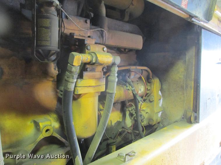 image for item DA8251 John Deere 770A motor grader