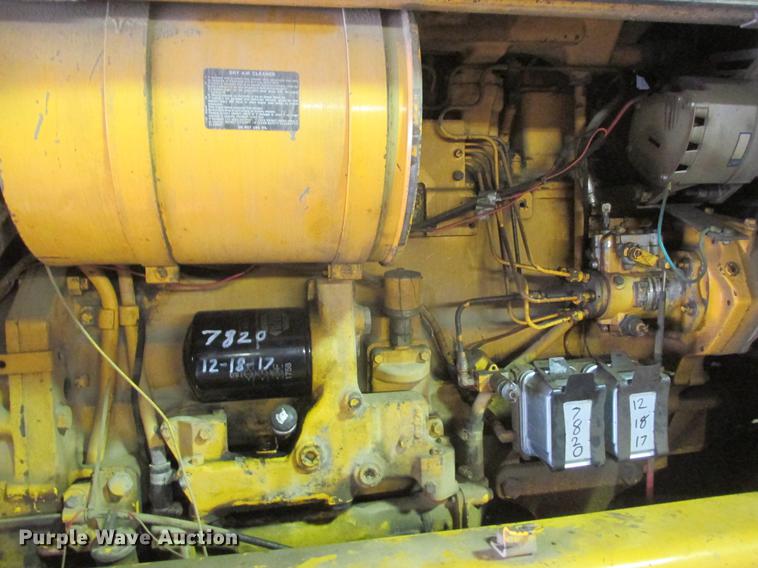 image for item DA8251 John Deere 770A motor grader