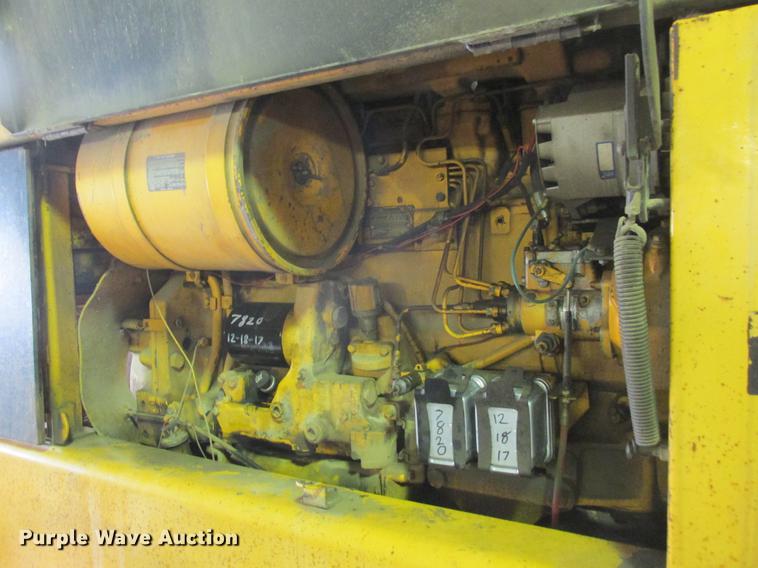 image for item DA8251 John Deere 770A motor grader